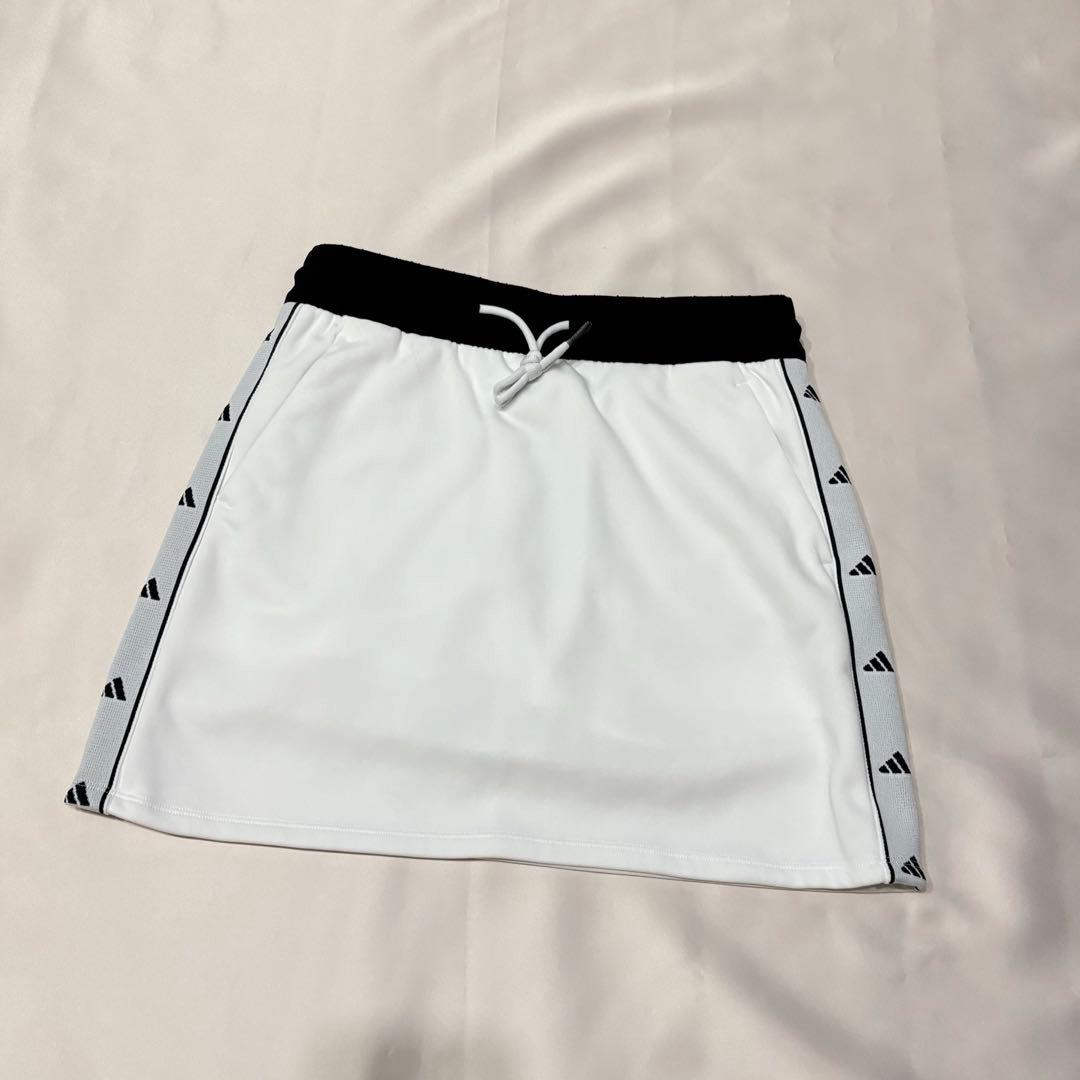 新品adidasゴルフ　タータンチェック柄 セーター　Bosロゴ入りスカート