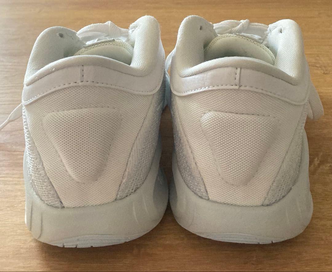 NIKE バスケシューズ 24.5 GT ハッスル