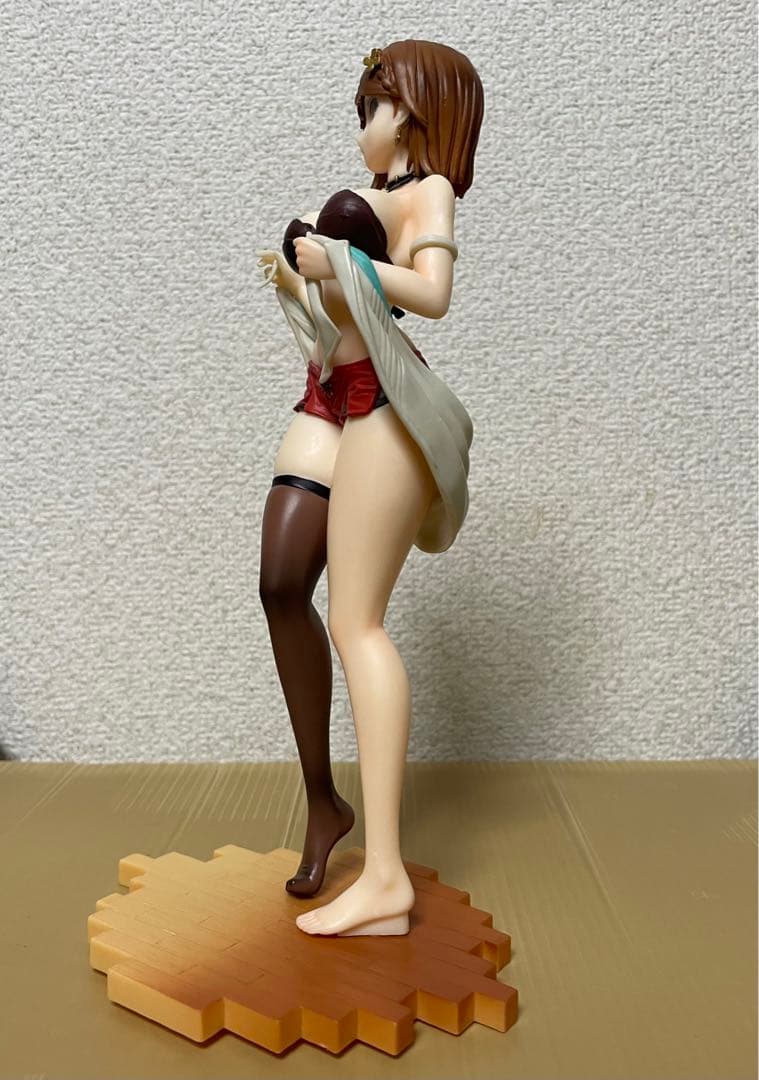 ライザ（ライザリン・シュタウト）お着替えmode 1/7スケールフィギュア