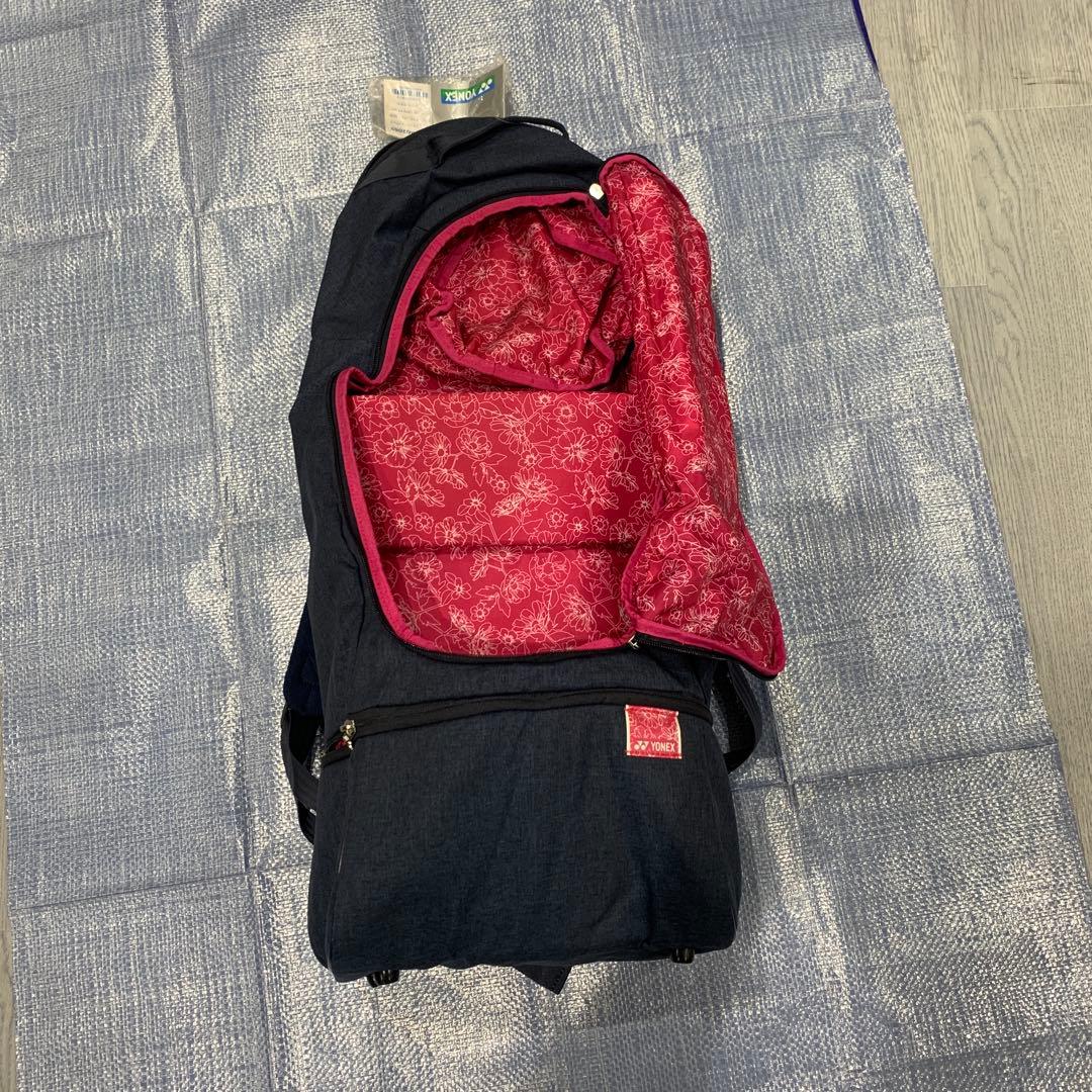 希少　YONEX　レディースラケットバッグパック BAG2069 ネイビーブルー