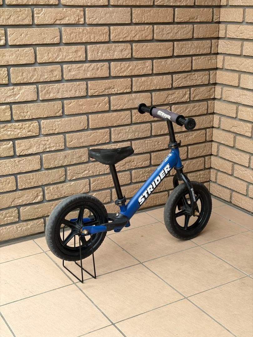 ストライダー スポーツモデル 12インチ　日本正規品　ブルー