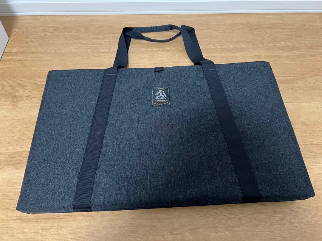 BlackDesign×PINOWORKS 10th HAREテーブル