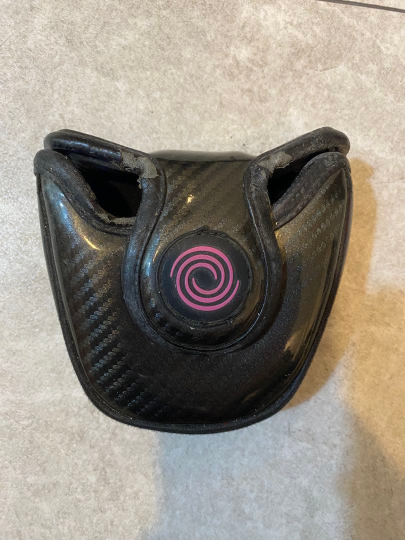 ODYSSEY OWORKS PINK 2-BALL パター （ヘッドカバー付）