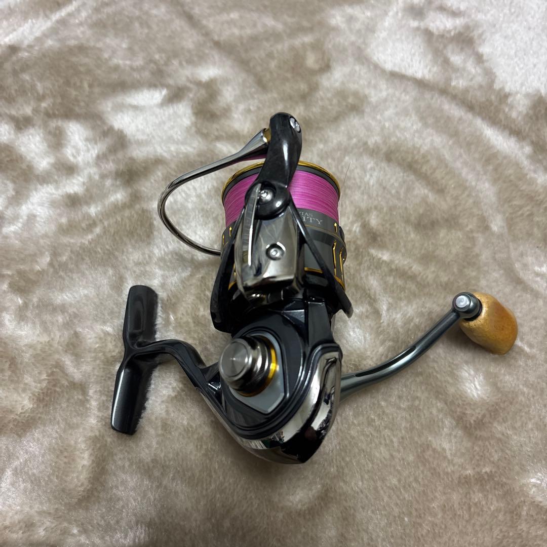 【早い者勝ち・超美品】ダイワ ルビアスエアリティLT2500-XH