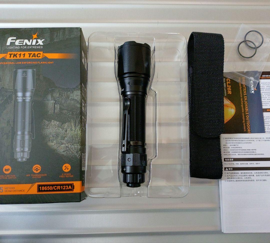 Fenix TK11 TAC 1600ルーメン LED タクティカルライト