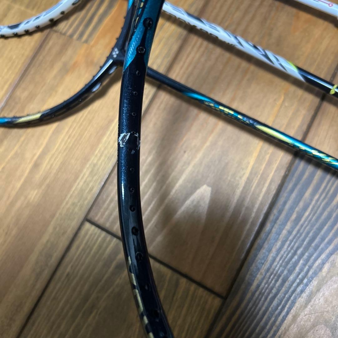 バドミントンラケットヨネックスアストロクスジャンク品４本セット