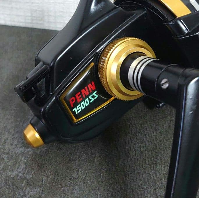 PENNスピンフィッシャー7500ss スペアスプール付属