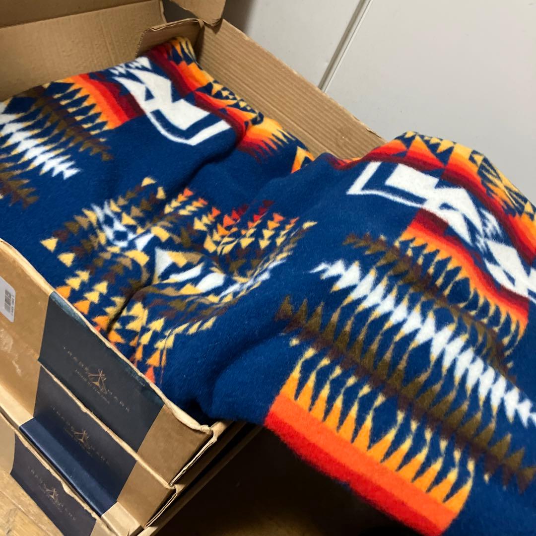 Pendleton フリースブランケット ネイティブデザイン 162x203cm