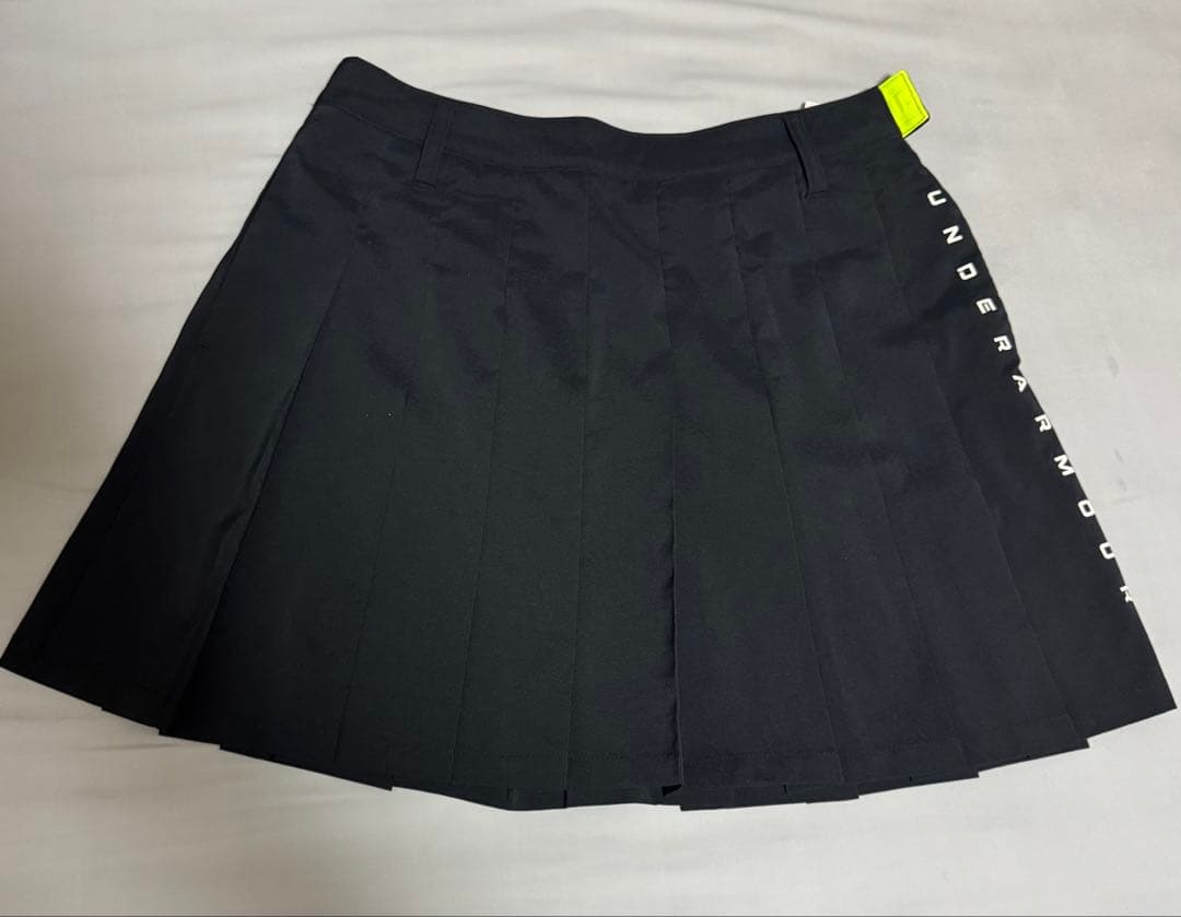 UNDER ARMOUR ゴルフ プリーツスカート ブラック