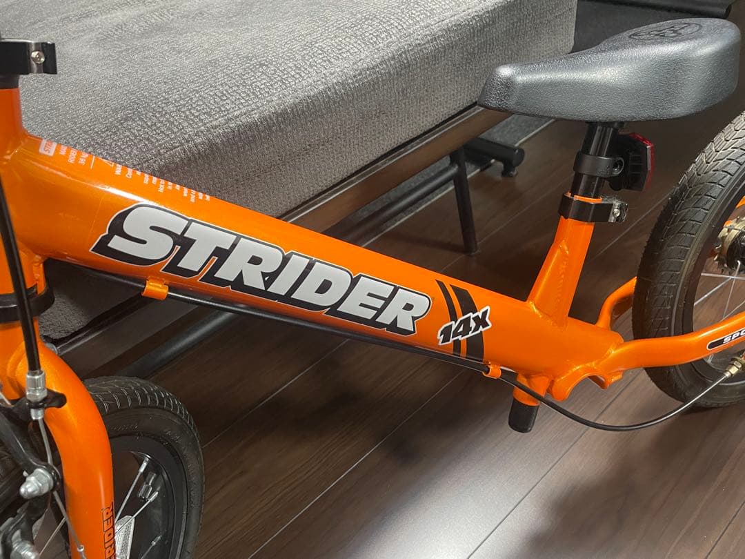 未使用 訳あり STRIDER 14x ストライダー バランスバイク