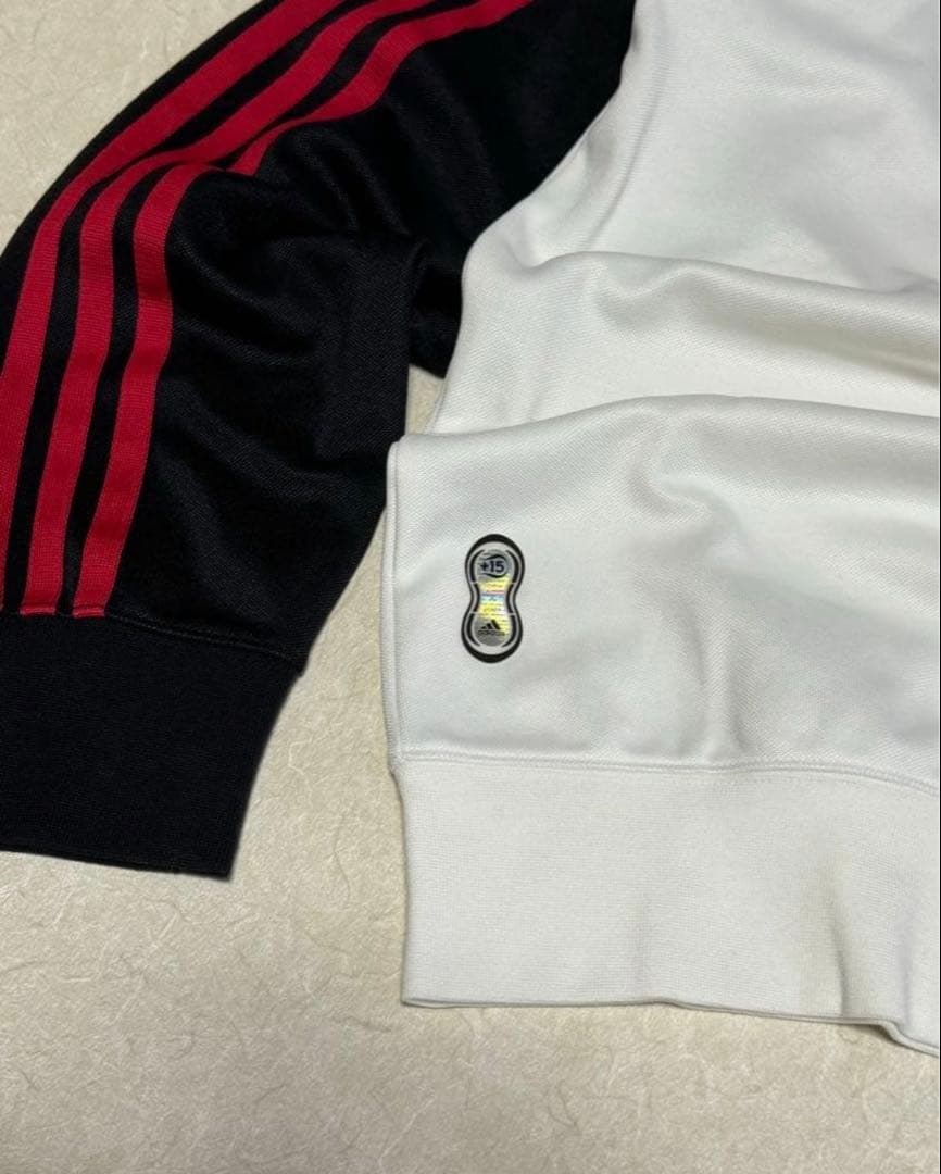 adidas マンチェスターユナイテッド　トレーニング　スウェット　トレーナー