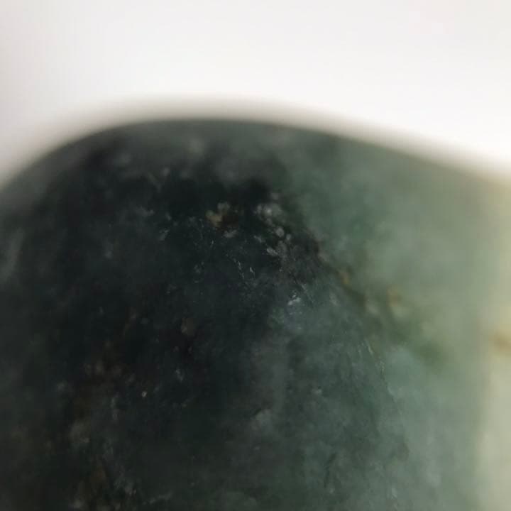 糸魚川翡翠原石【海岸】93g