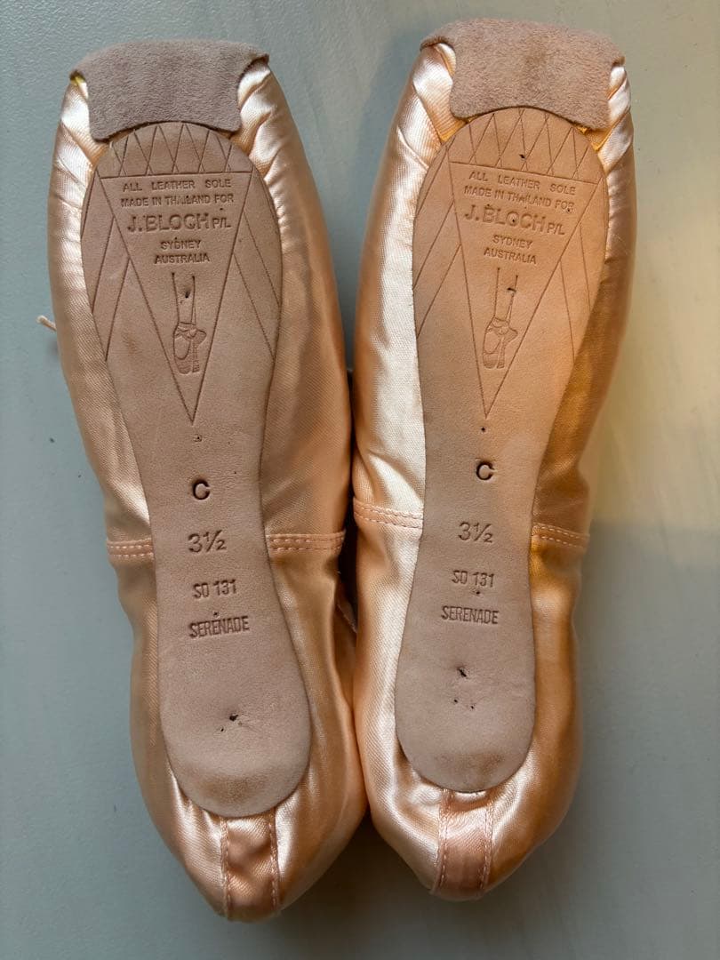 セレナーデ　3.5C BLOCH ポワント　トゥシューズ　　バレエ　ブロック