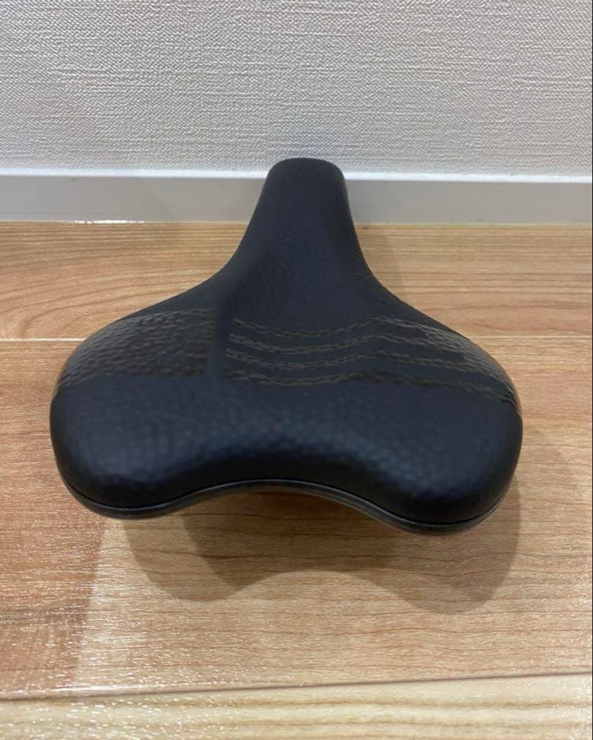BIKEYOKE SAGMA サドル　ブラック　142mm