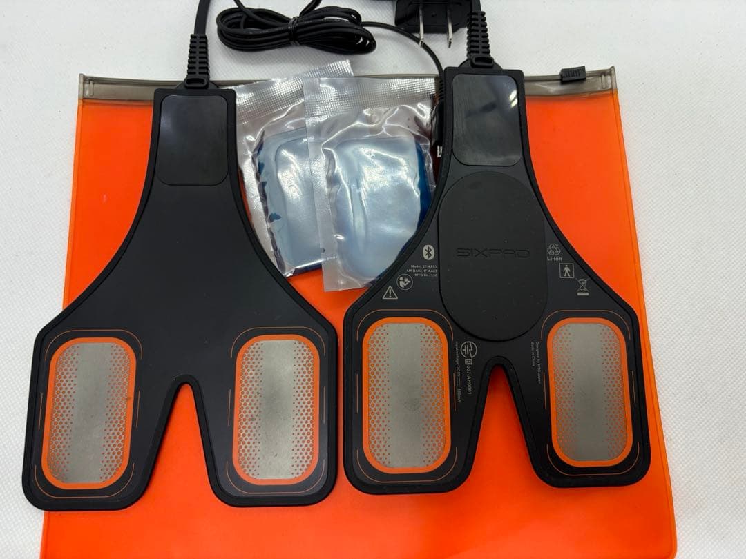 チェストフィット 正規品　シックスパッド SIXPAD