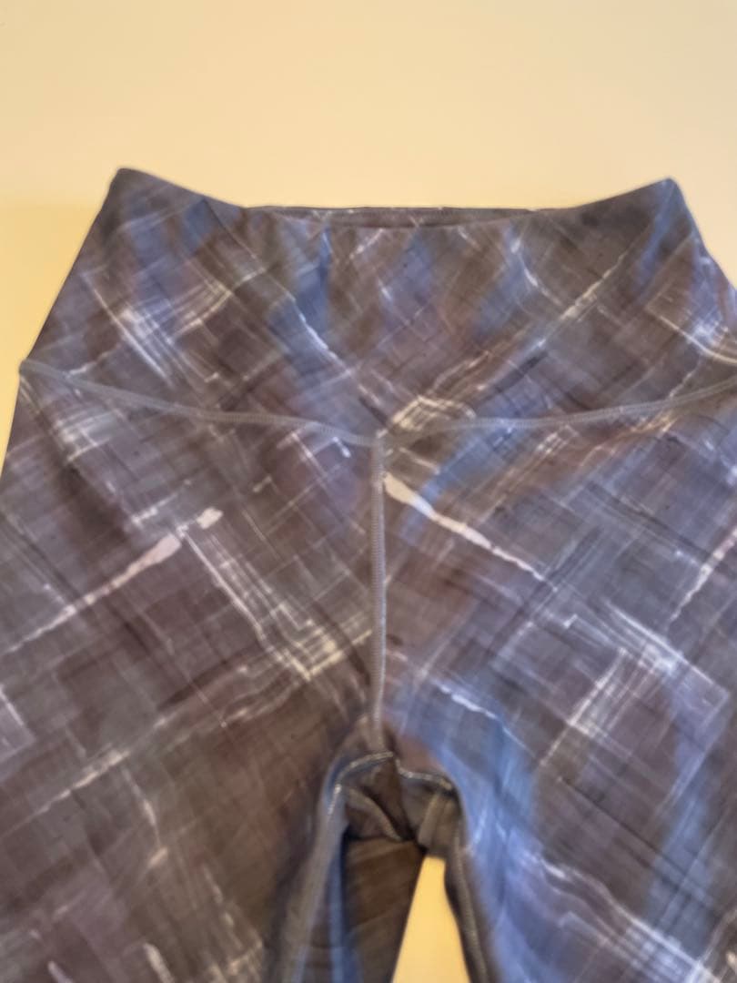 スリアブルーグレーヨガレギンス