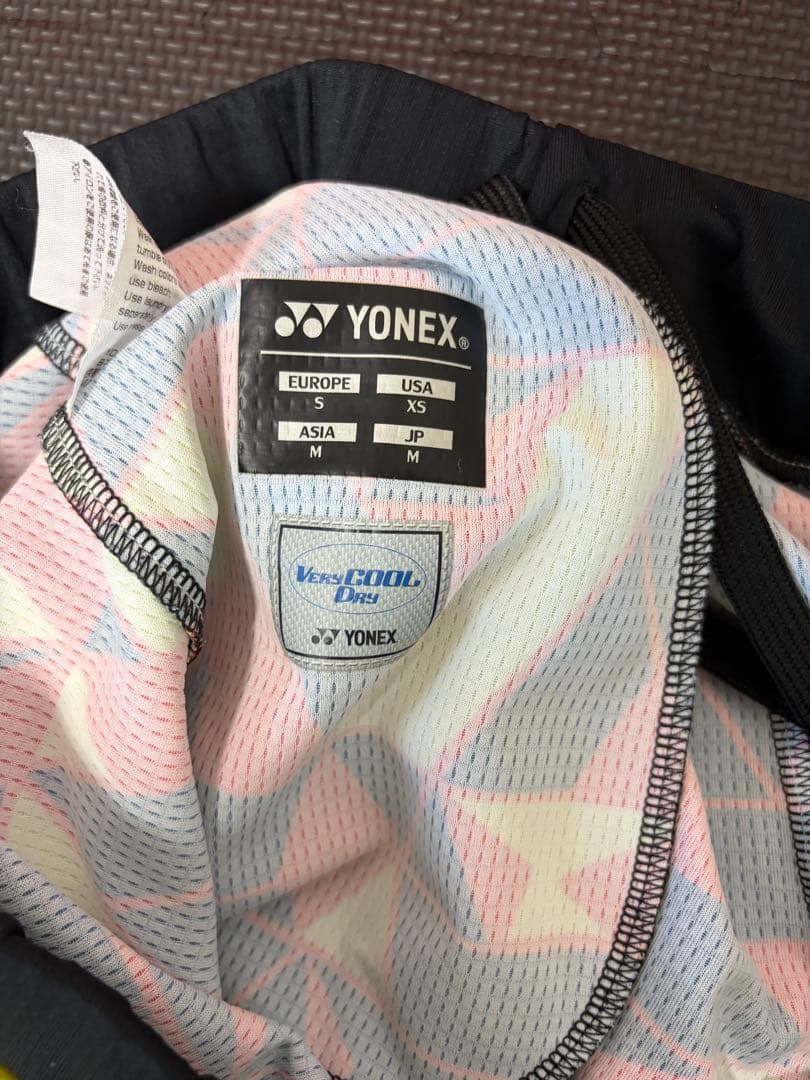 美品　ヨネックス　ハーフパンツ　M バドミントン