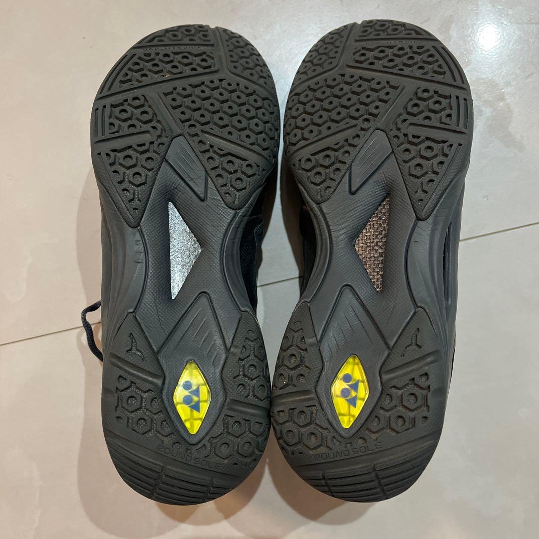 YONEX バドミントンシューズ　AERUS パワークッション