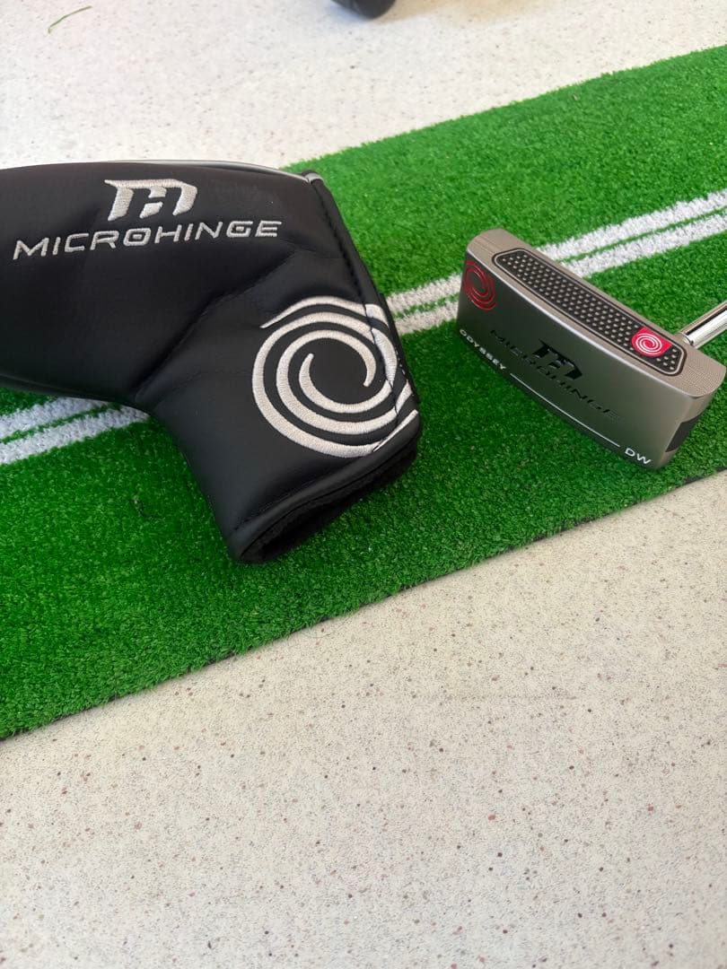 新品 odyssey MICROHINGE DW 34インチ　キャロウェイパター