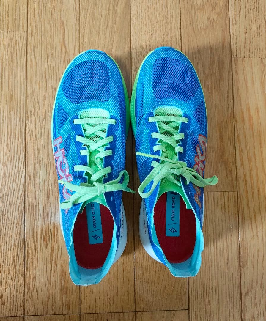 スパイク・シューズ HOKA CIELO ROAD