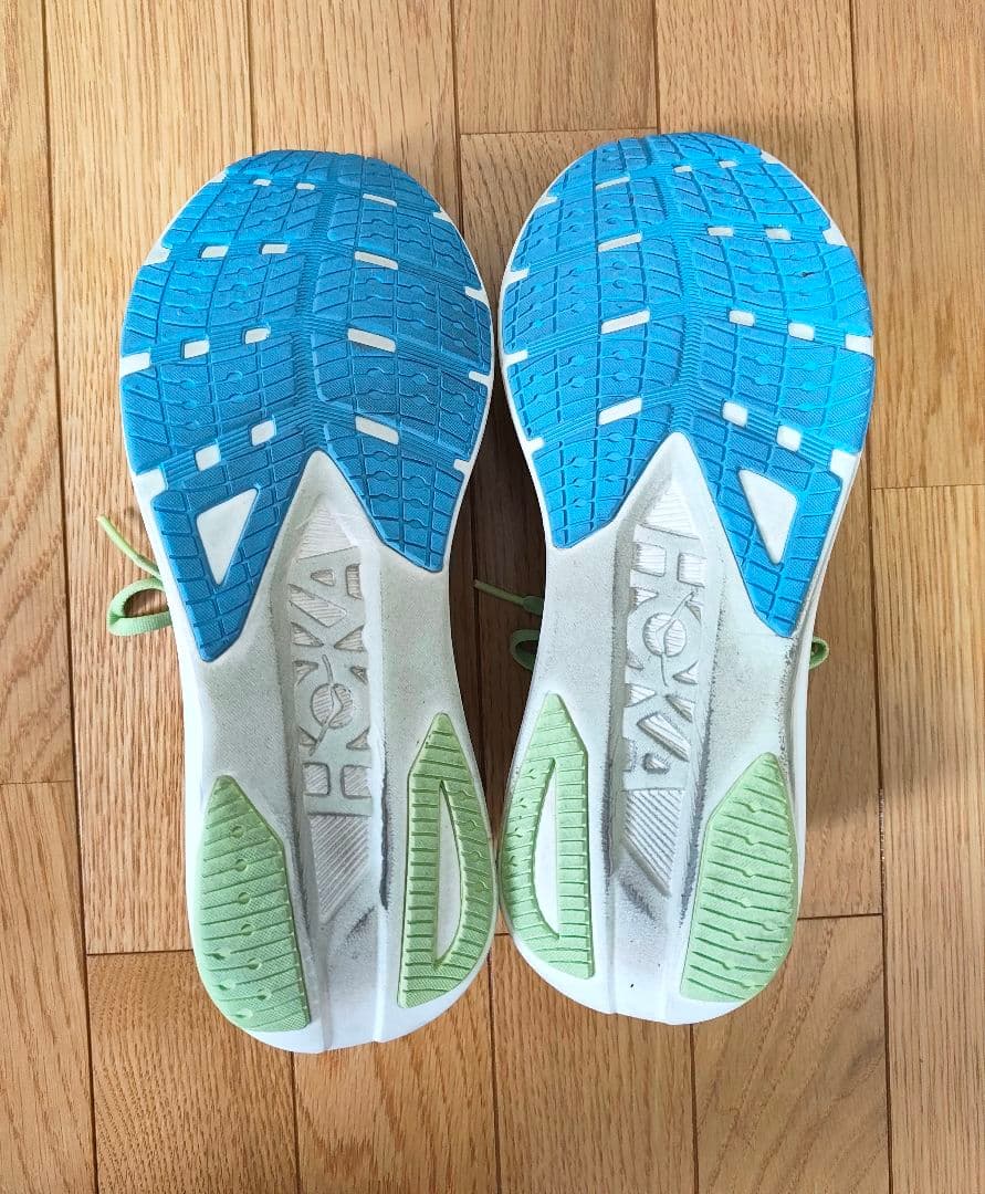 スパイク・シューズ HOKA CIELO ROAD