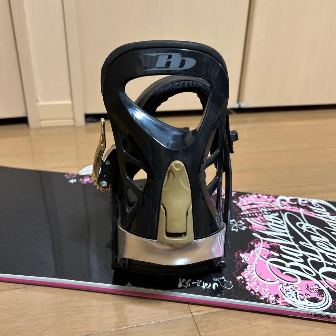 波達　レディース スノーボード 板 139cm ビンディング付き 初心者向け