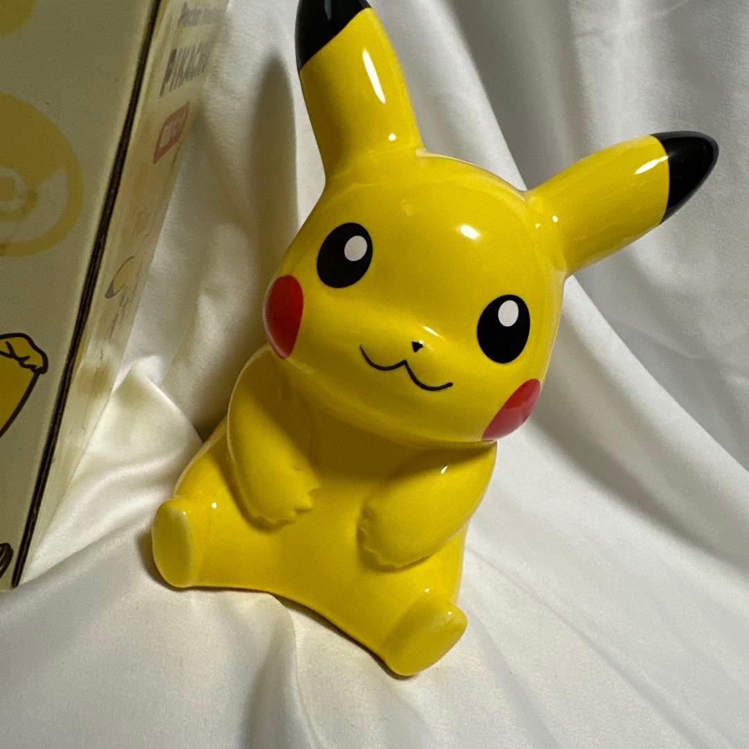 希少　ピカチュウ　陶器バンク　16年廃盤　貯金箱