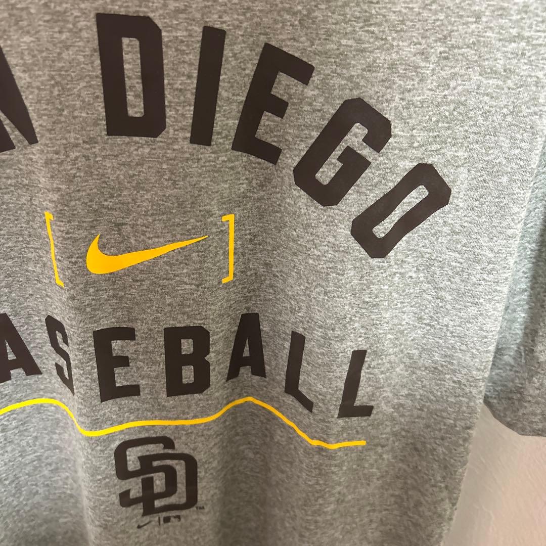 【新品】MLB サンディエゴ・パドレス　tシャツ M