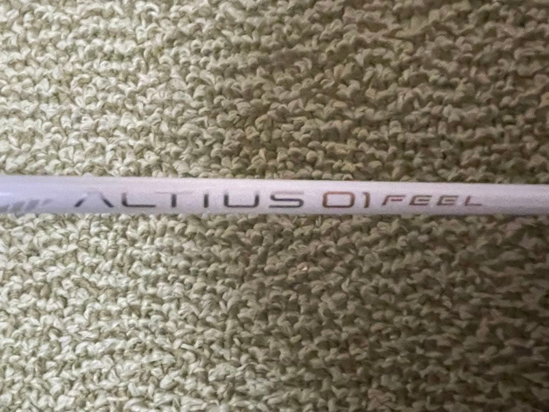 ALTIUS 01 FEEL バドミントンラケット