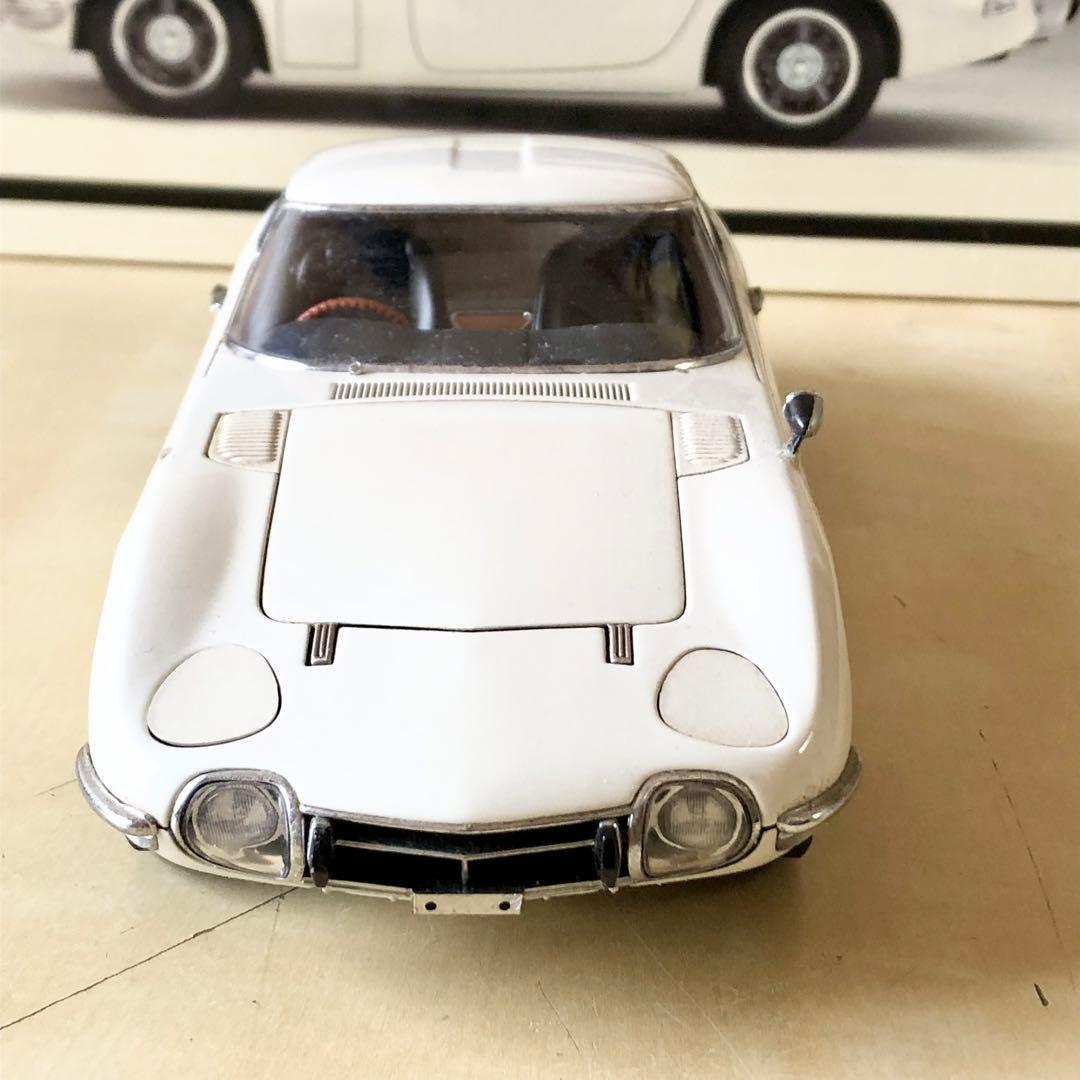 オートアート 1/18 トヨタ2000GT パーツ破損