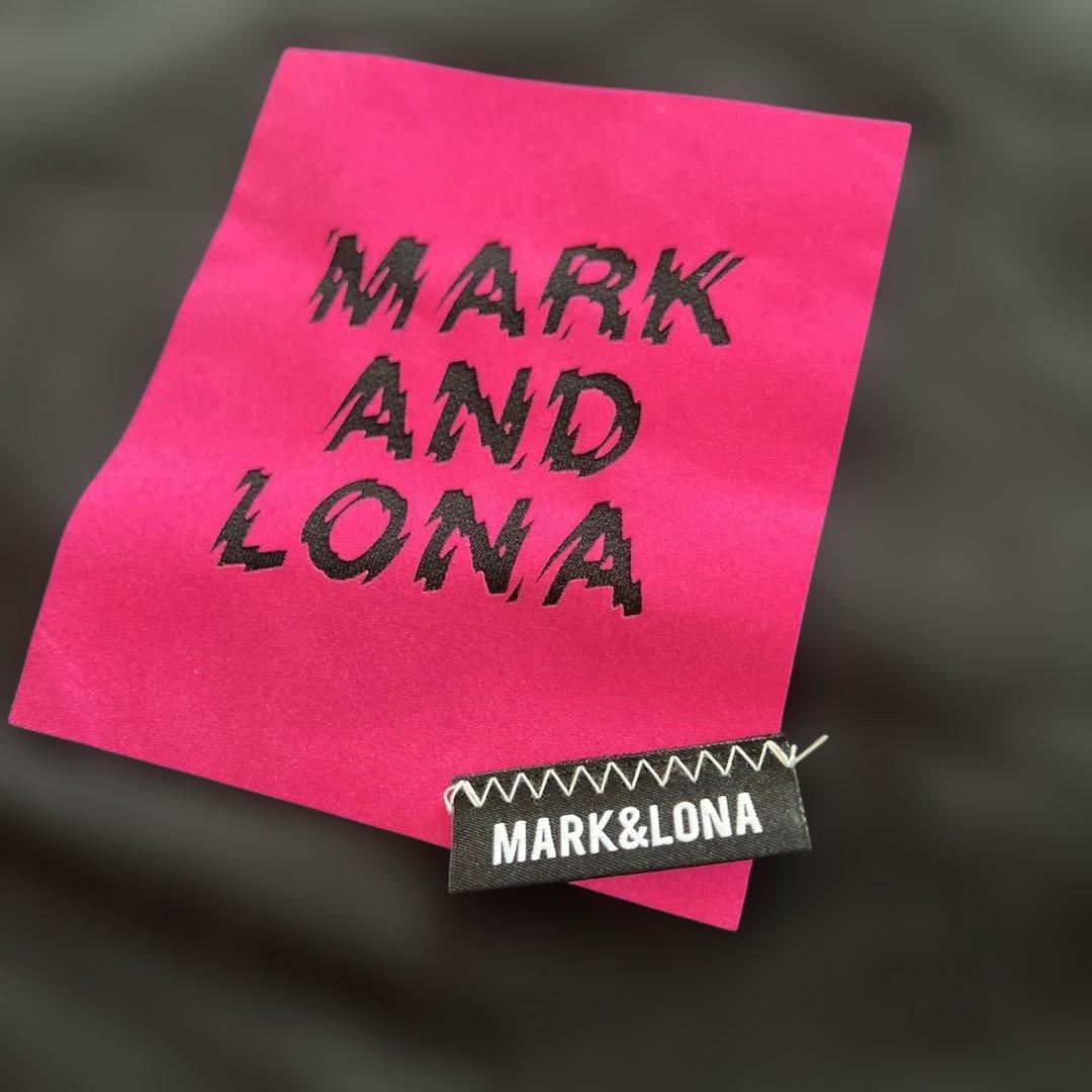 マーク&ロナ　モックネック　Tシャツ　ブラック　ハート❤︎