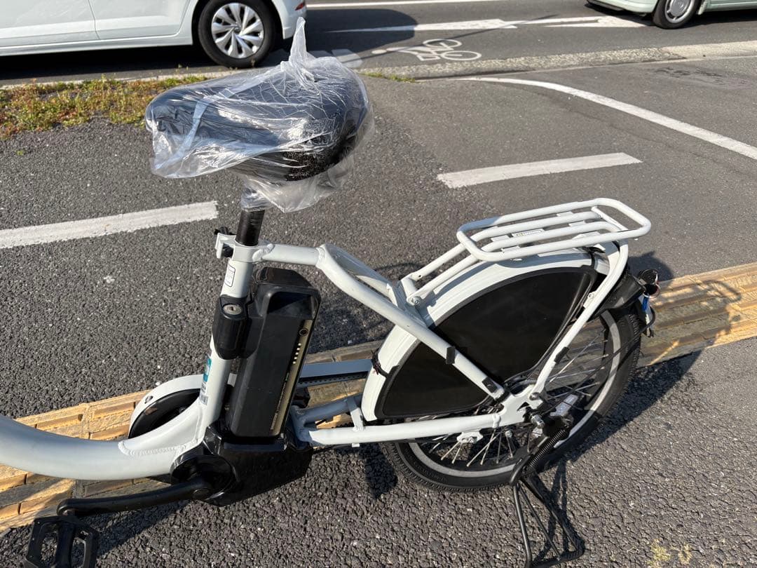 095中古ブリヂストンビッケ電動アシスト自転車　B400 大阪