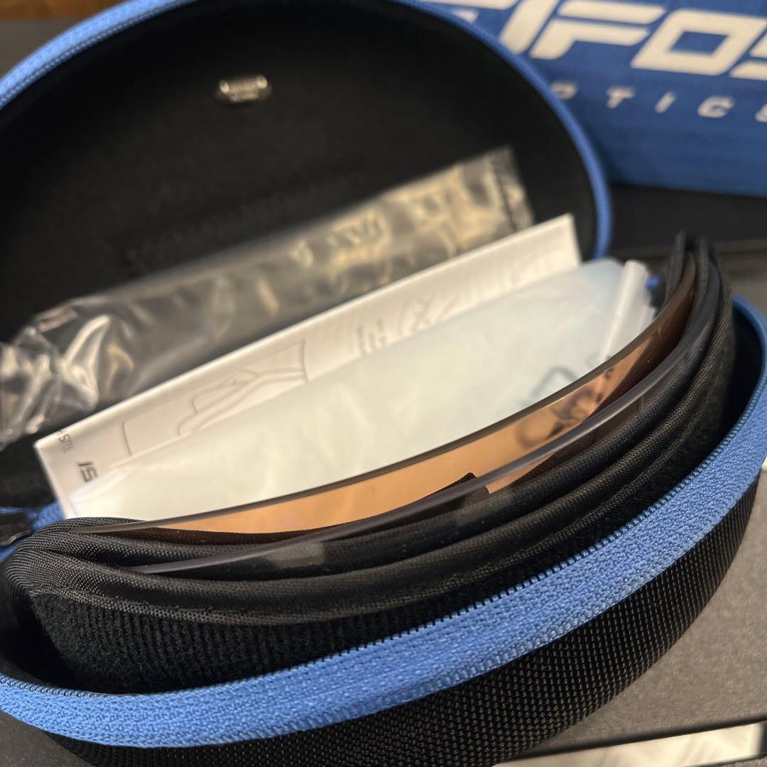 Tifosi Rail XC クリスタスモーク サングラス