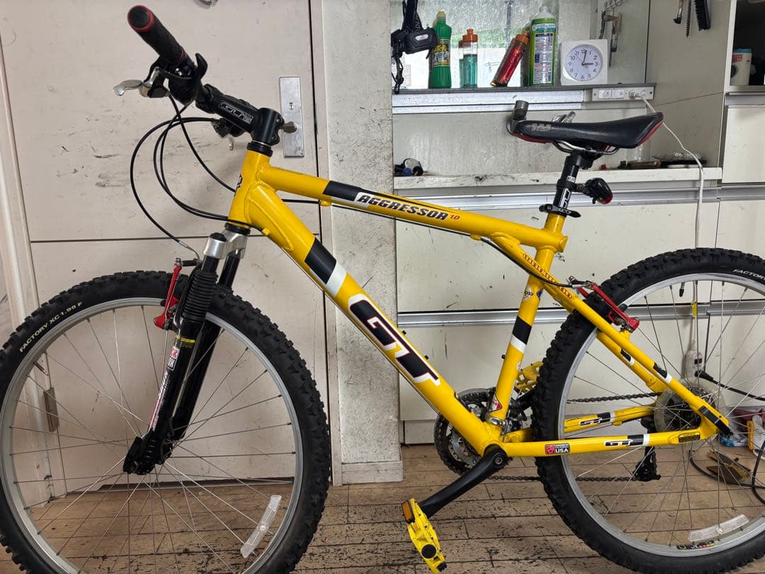 GT Aggressor 1.0 MTBマウンテンバイク イエロー