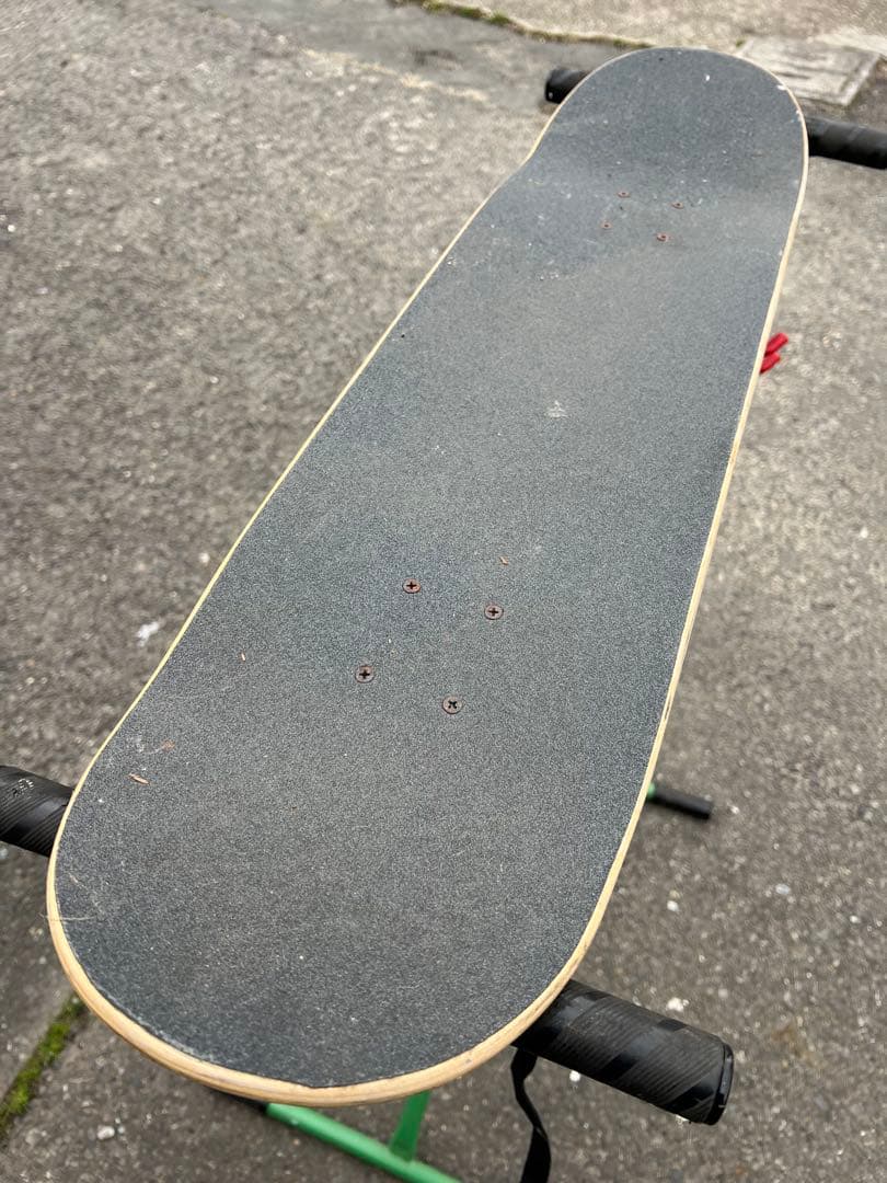 小沢　DGK スケートボード コンプリート 8.25インチ