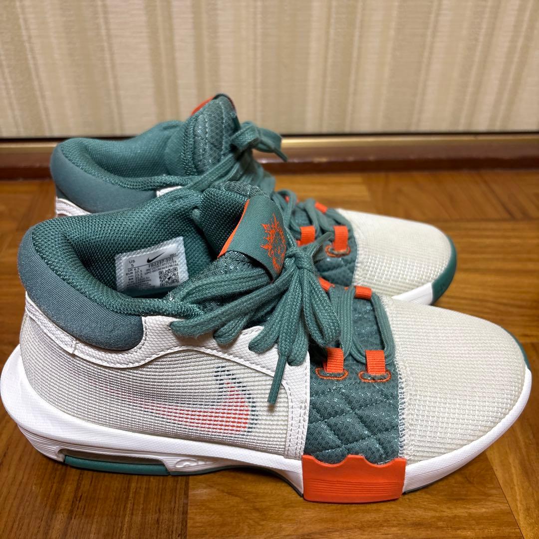 シューズ(男性用) NIKE LeBron Witness 8 23.5cm