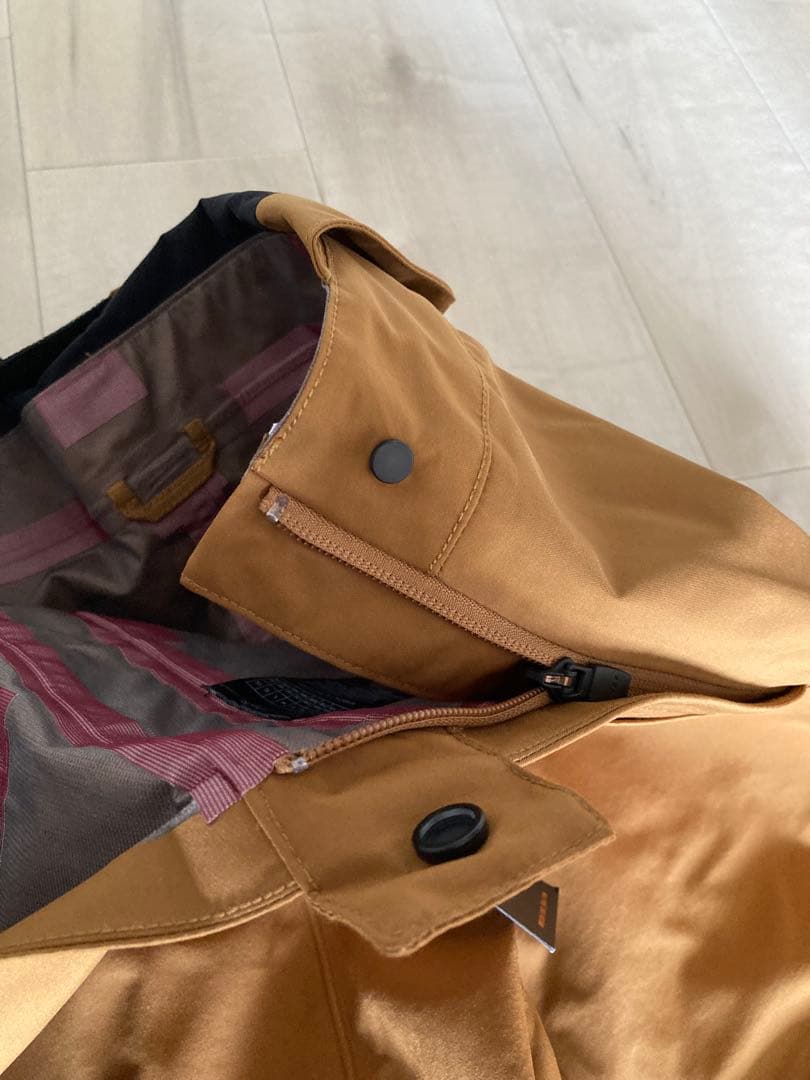 Burton Carhartt コラボ ビブパンツ 新品