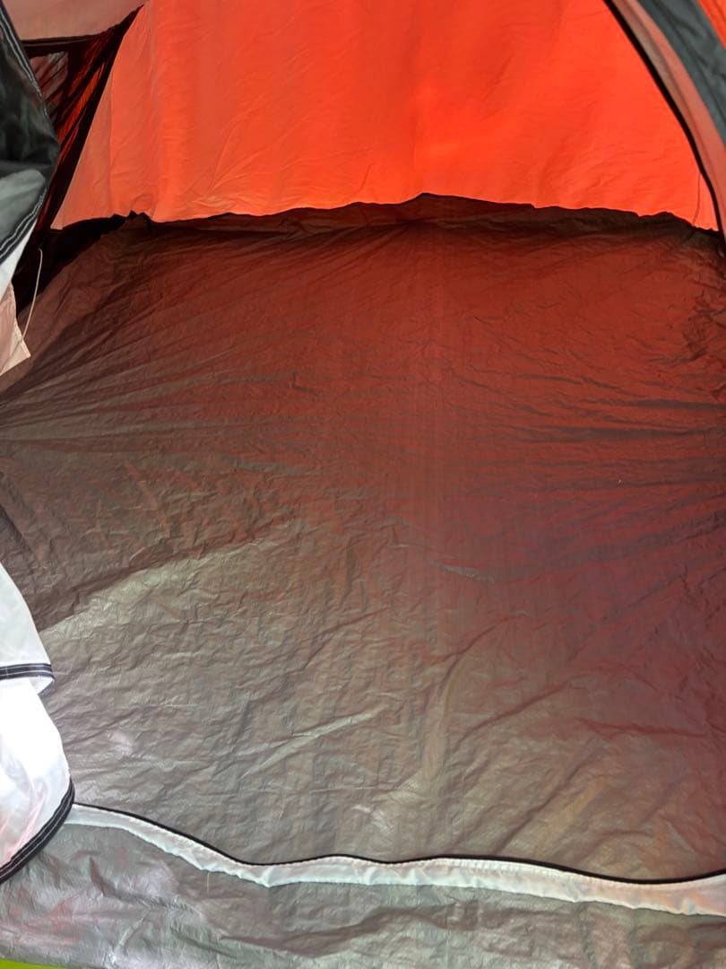 Quechua ドーム型　ポップアップテント オレンジ花柄　3〜4人