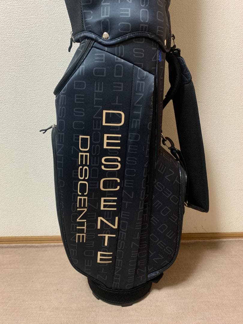 【美品】デサント ゴルフ キャディバッグ DQBSJJ01