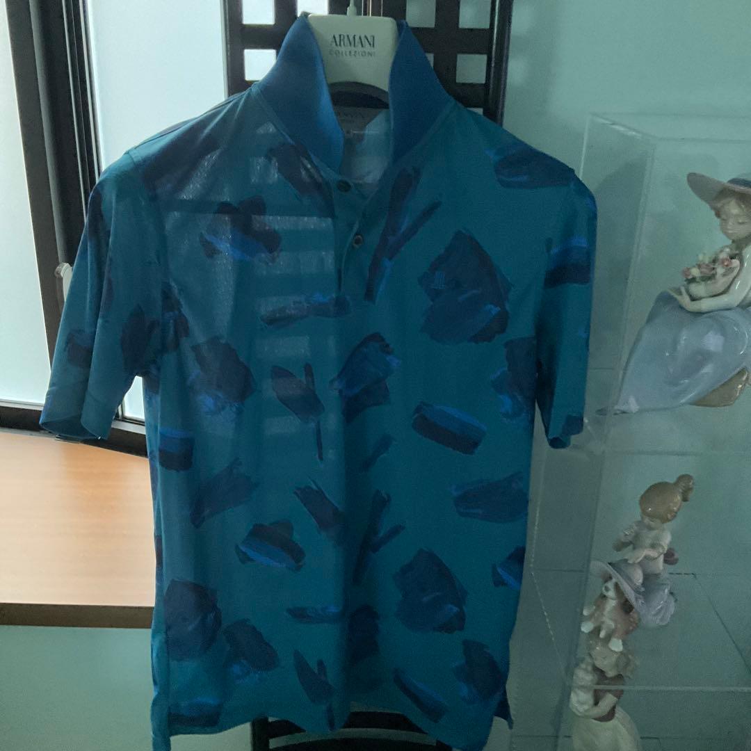 LANVIN の本当にモダンでお洒落なTシャツです。