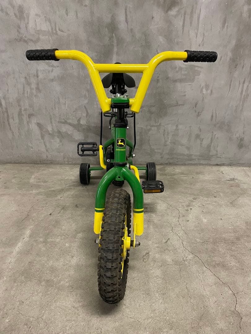 John Deere ジョンディア　子供　自転車　補助輪　付き