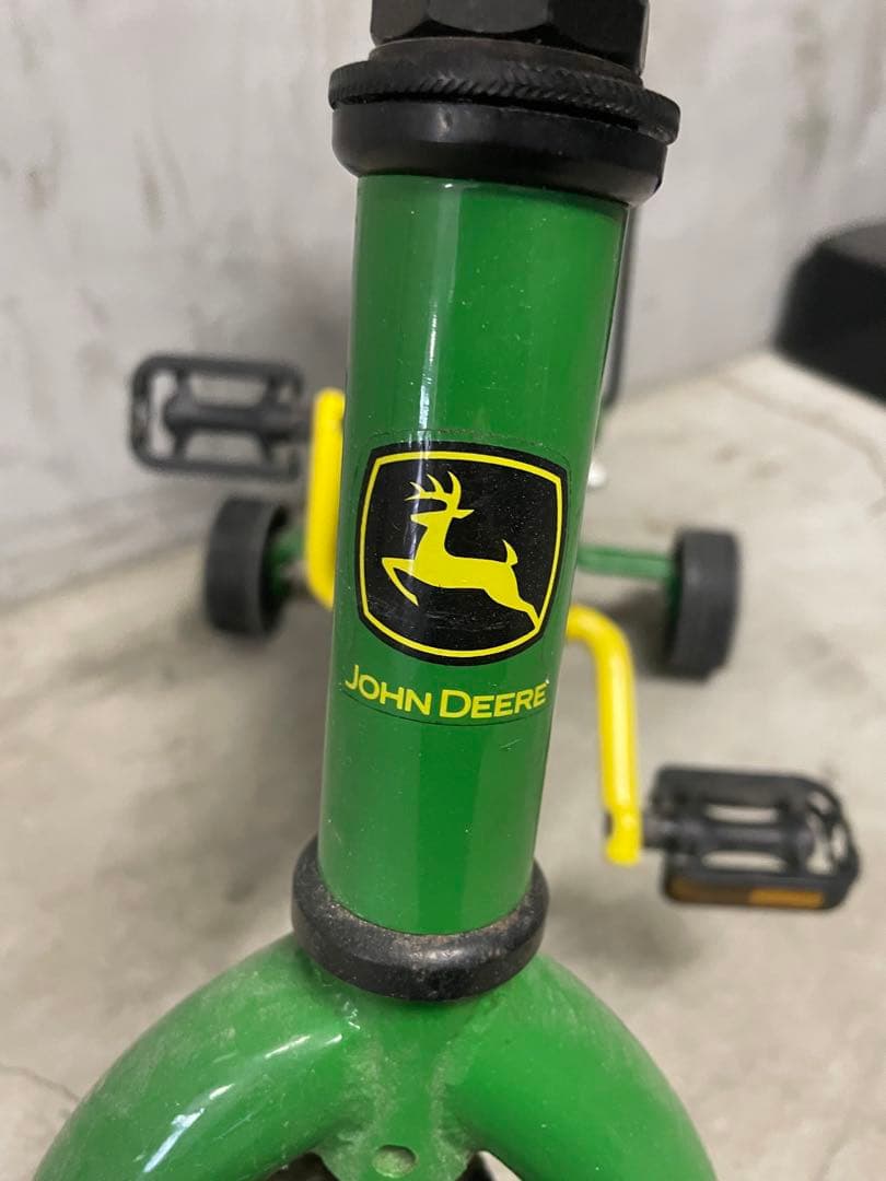 John Deere ジョンディア　子供　自転車　補助輪　付き