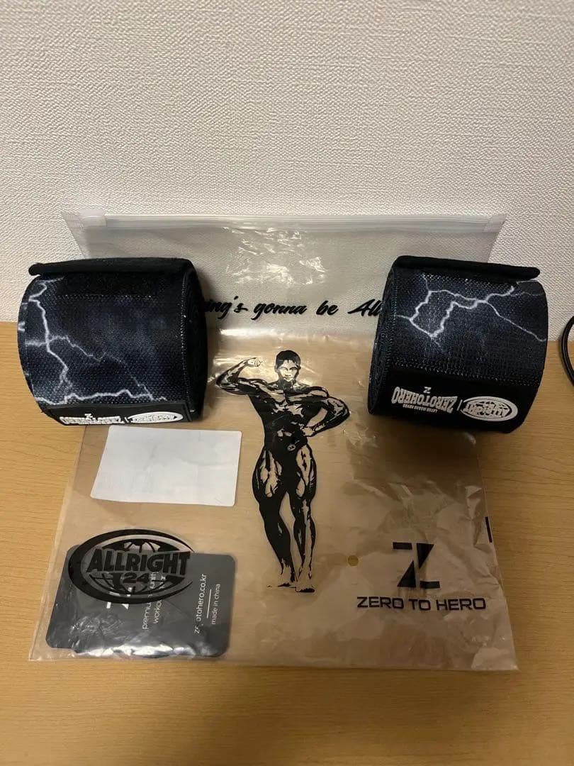 ニーラップ パク・ジェフンとのコラボ商品です