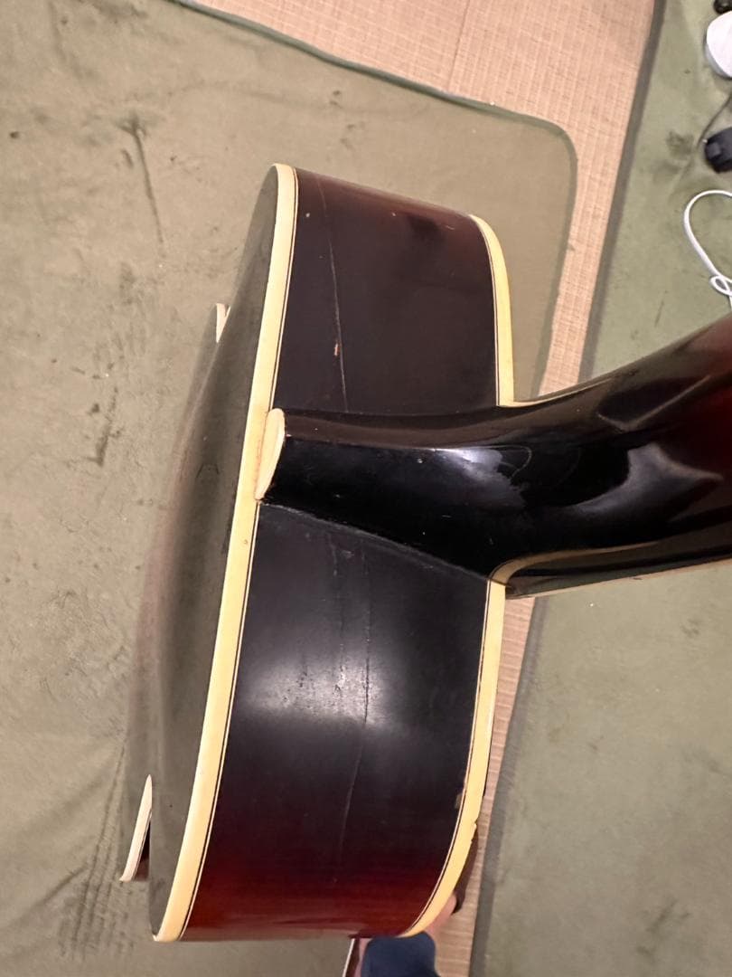 LOAR LH-700 Vintage Sunburst ピックギター　音確認済