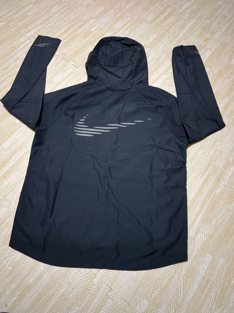 【新品 】Nike ウィンドブレーカー ブラック Lサイス