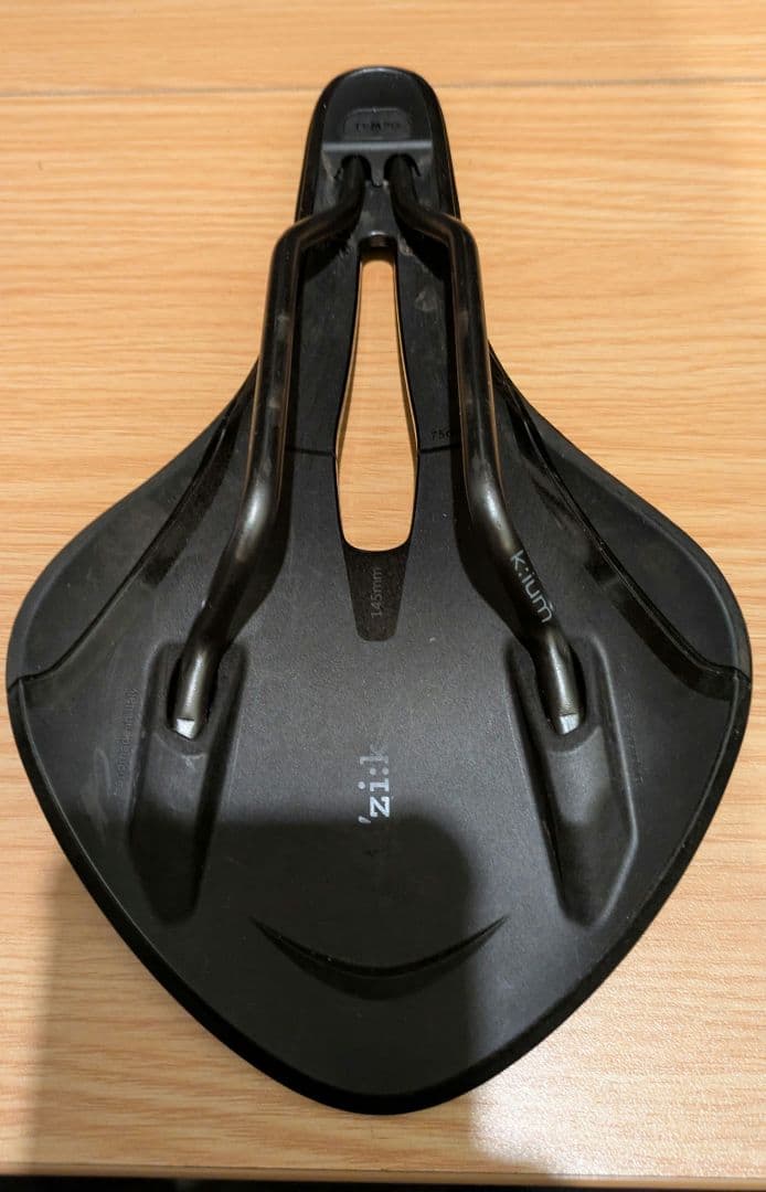 パーツ fizik TEMPO aliante R3 145mm