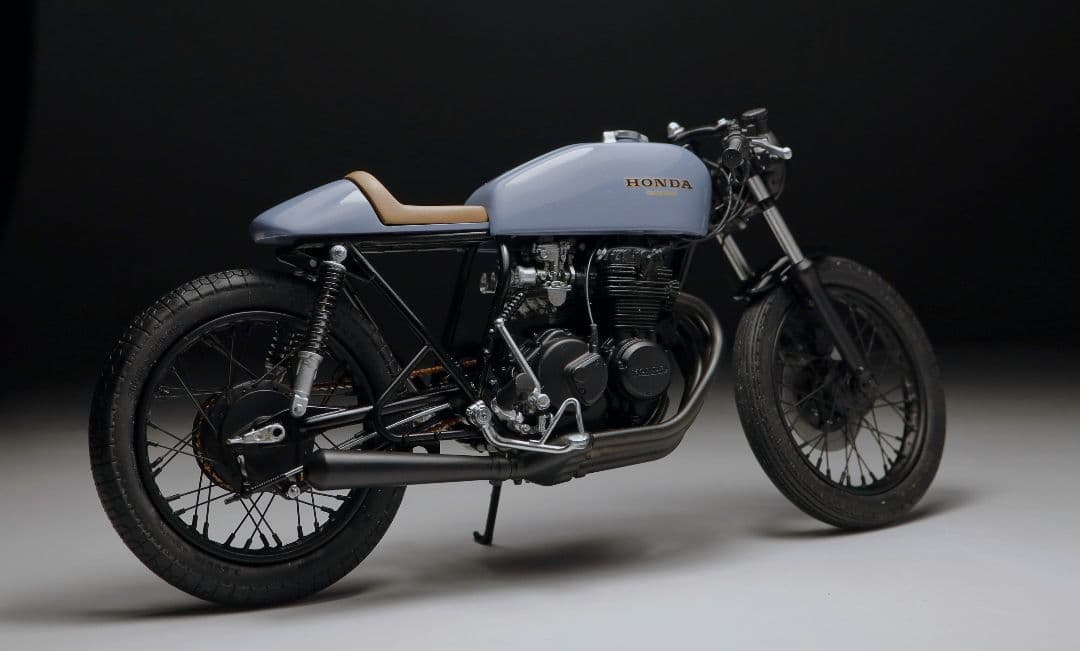 アオシマ 1/12 CB400FOUR カフェ仕様 全塗装完成品