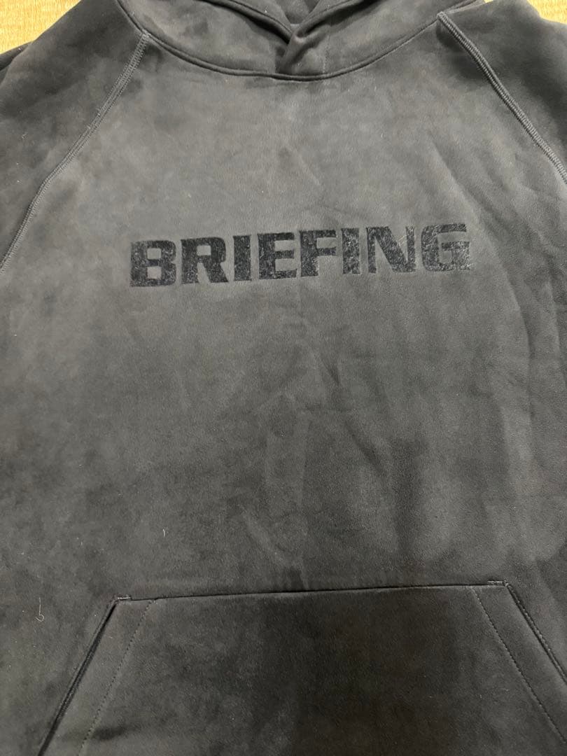 BRIEFING ブラック パーカーS女性着用してました