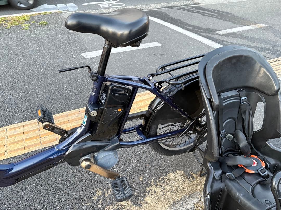中古20㌅Panasonic電動アシスト自転車　13.2Ah3点灯　大阪　039
