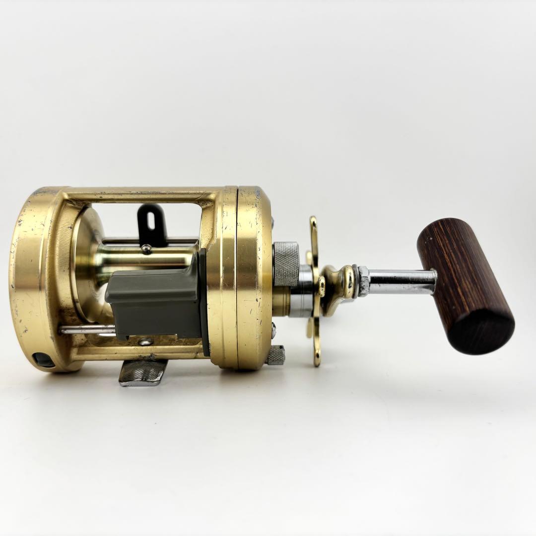 シマノ　カルカッタ小舟1000 SHIMANO